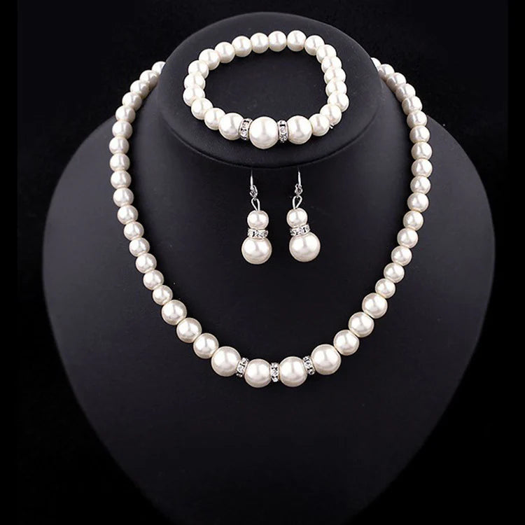 Artificial Pearl and Zircon Diamond Fashion Jewelry Set